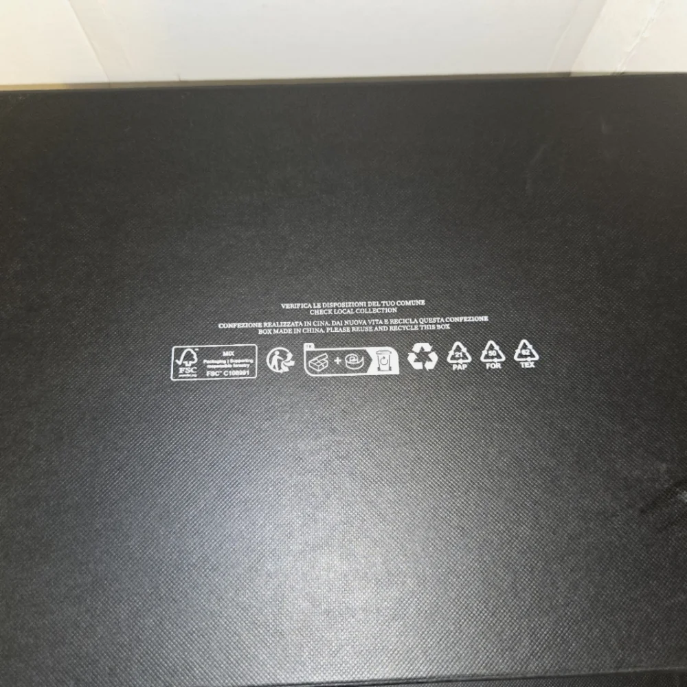 Net-A-Porter Signiture Box. Perfect For  Packaging,Storage & Gift Wrap. Recycle♻
